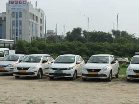 Hire outstation taxi in Ghaziabad
