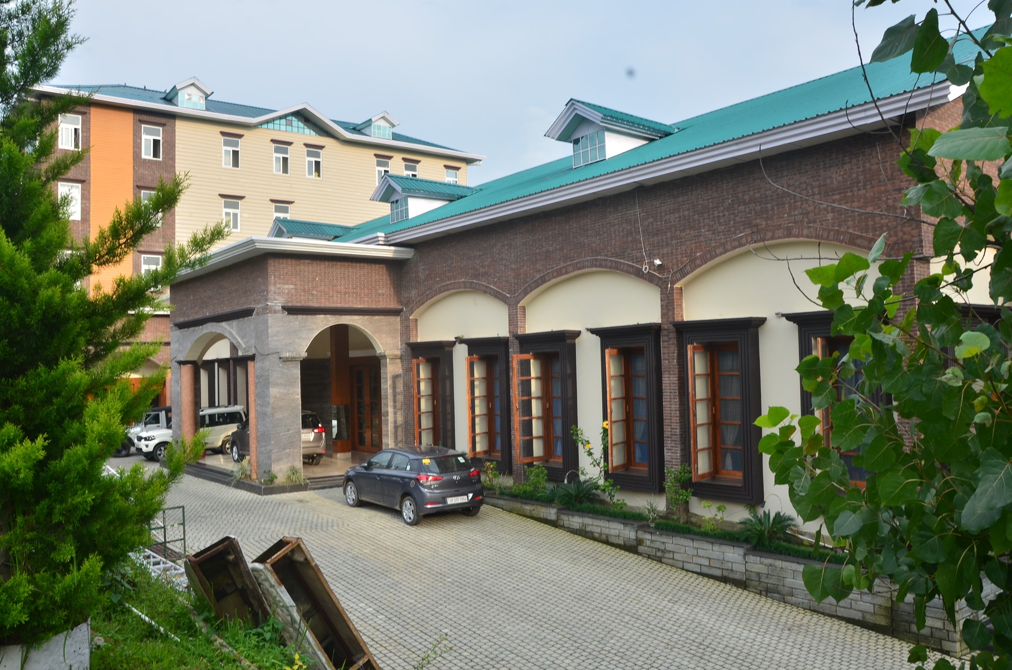 STERLING BANQUET & HOTEL