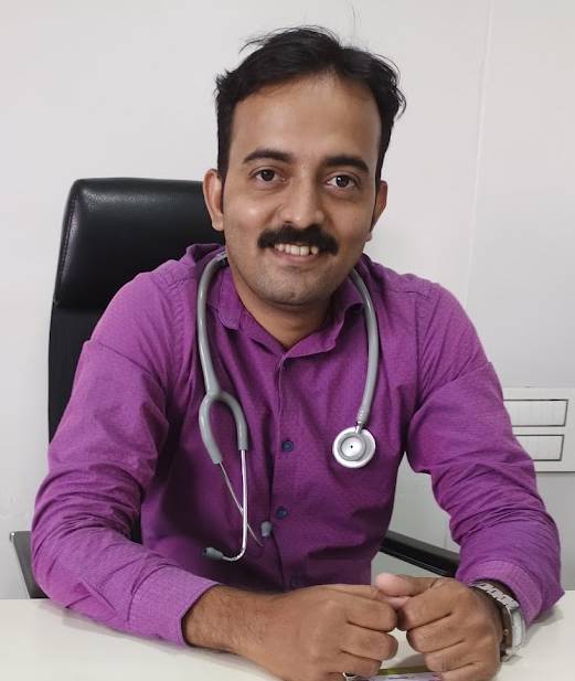 Best Ayurvedic Clinic in Pimple Saudagar, PCMC, Pune_ Dr Mangesh Desai