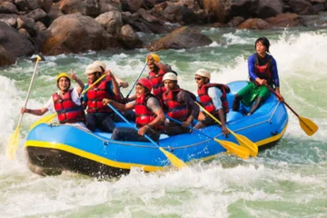 🌊 Adventure Splash 2025 – River Rafting in Rishikesh at the Best Price!