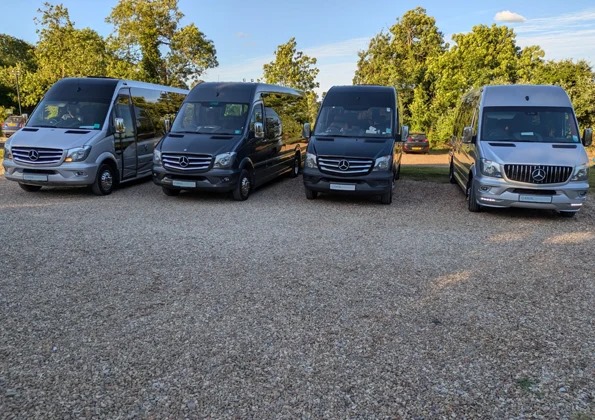 22 seater minibuseshire Milton Keynes