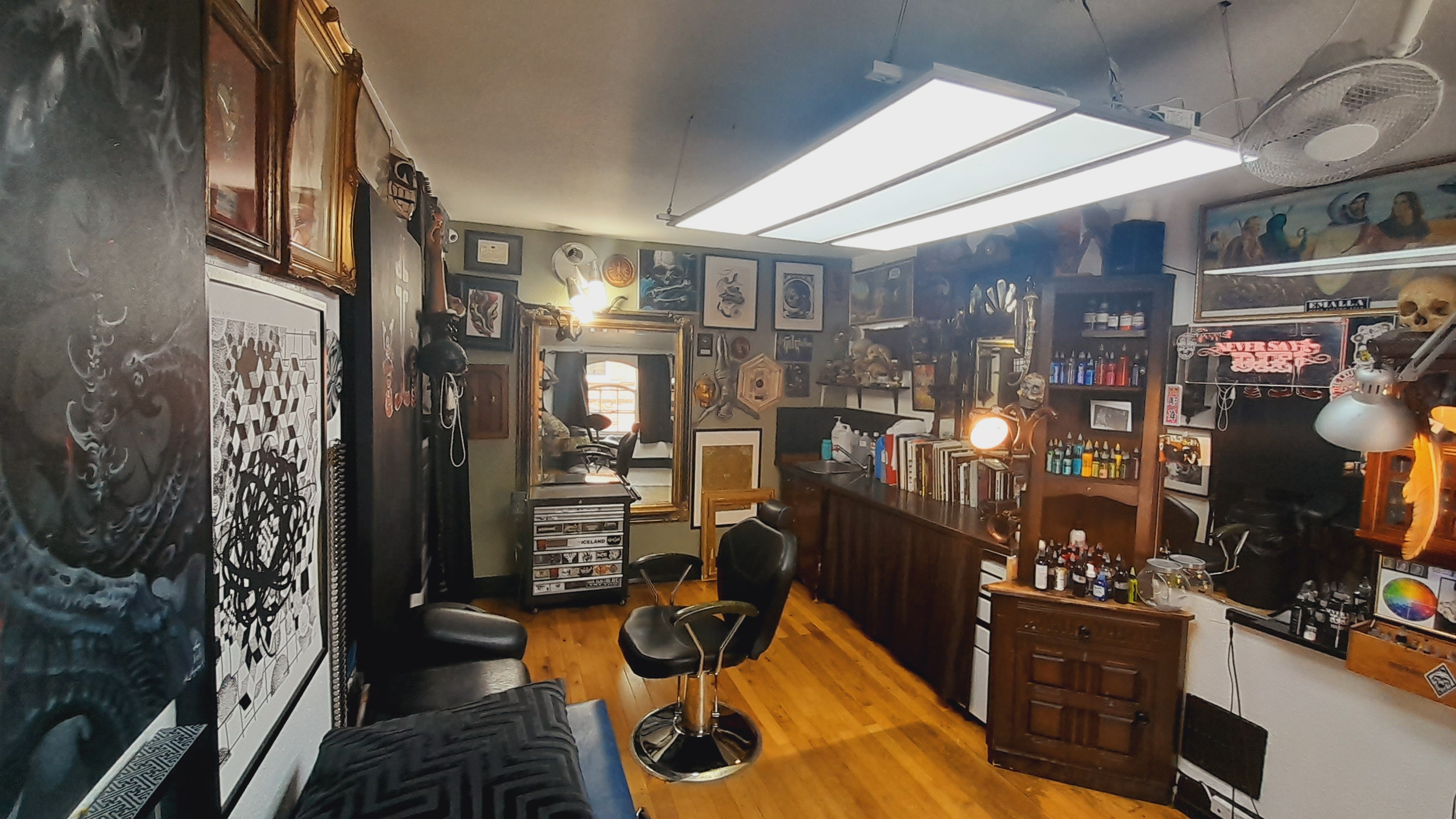 Never Say Die – Tattoo Studio · Award Winning Tattoo Studio