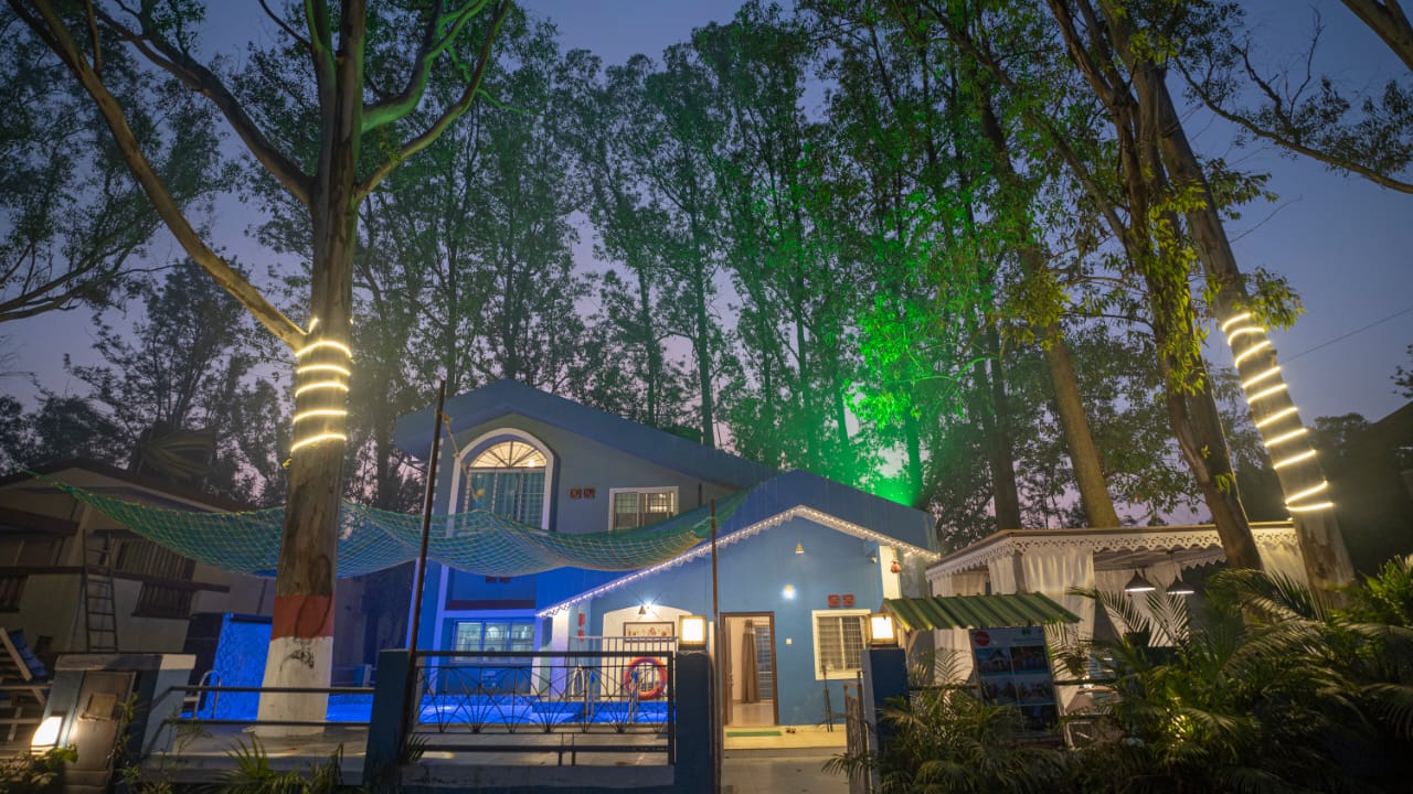 Private pool villa in Panchgani Madhuban Bungalow