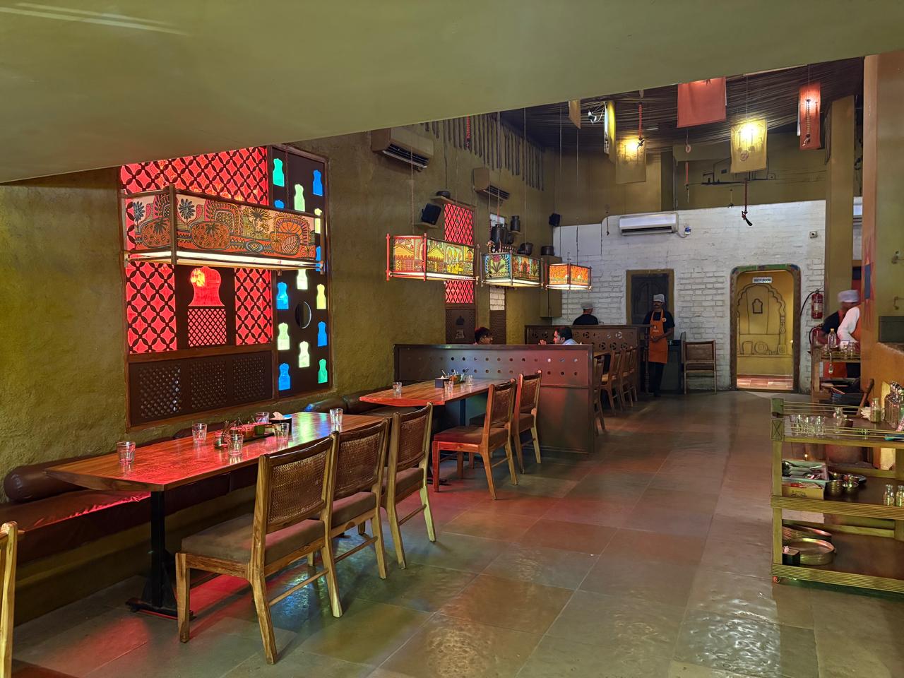Jassi De Parathe Vadodara