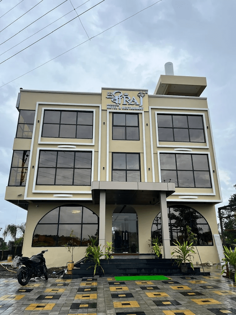 Viraj Hotel & Restaurant