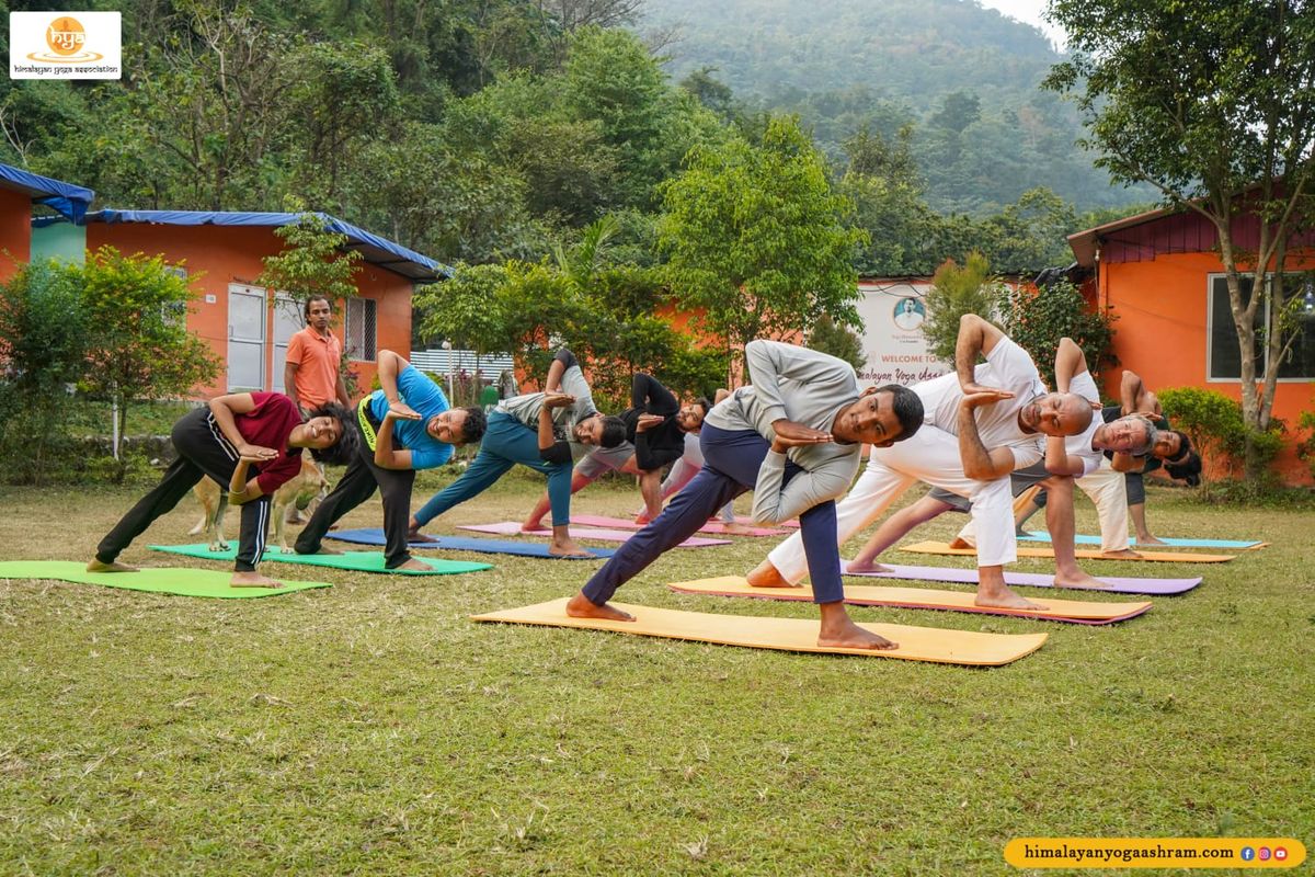100 Hour Yoga Teacher Training in Rishikesh – Build a Strong Yogic Foundation