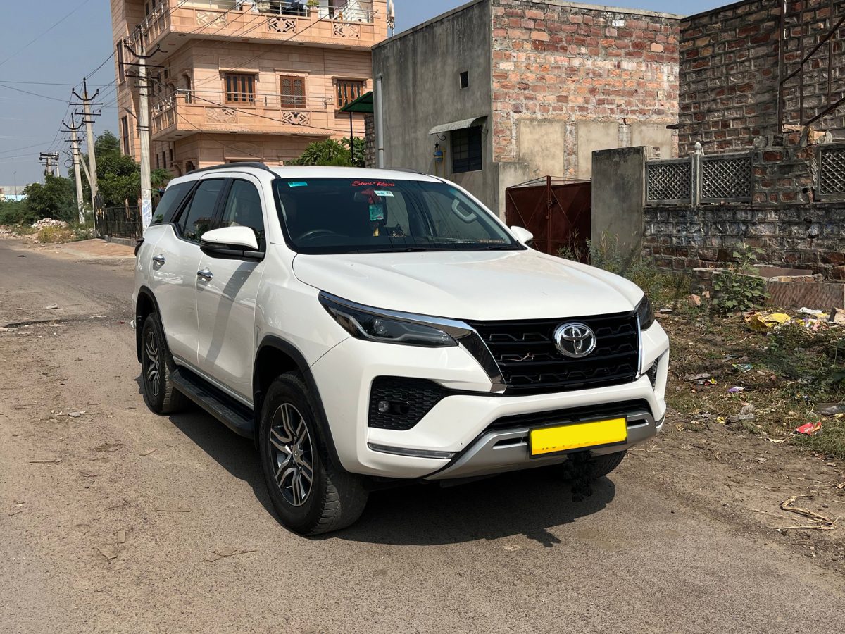 JCR CAB AND CAR RENTAL UNIT JAIPUR