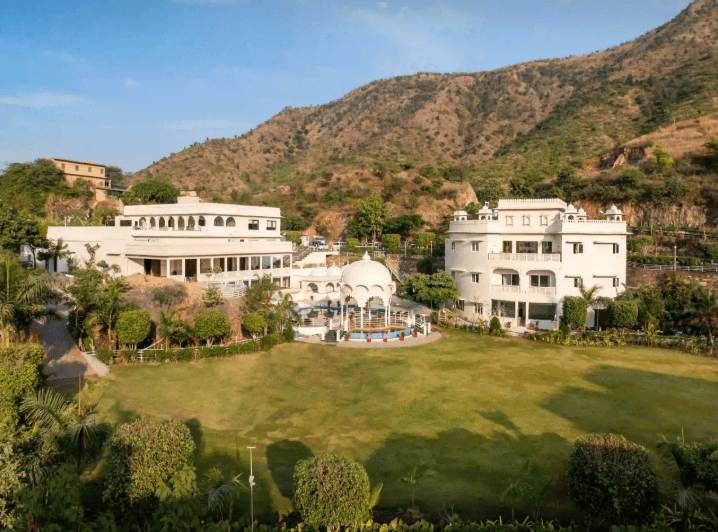 Sayaji Hotel