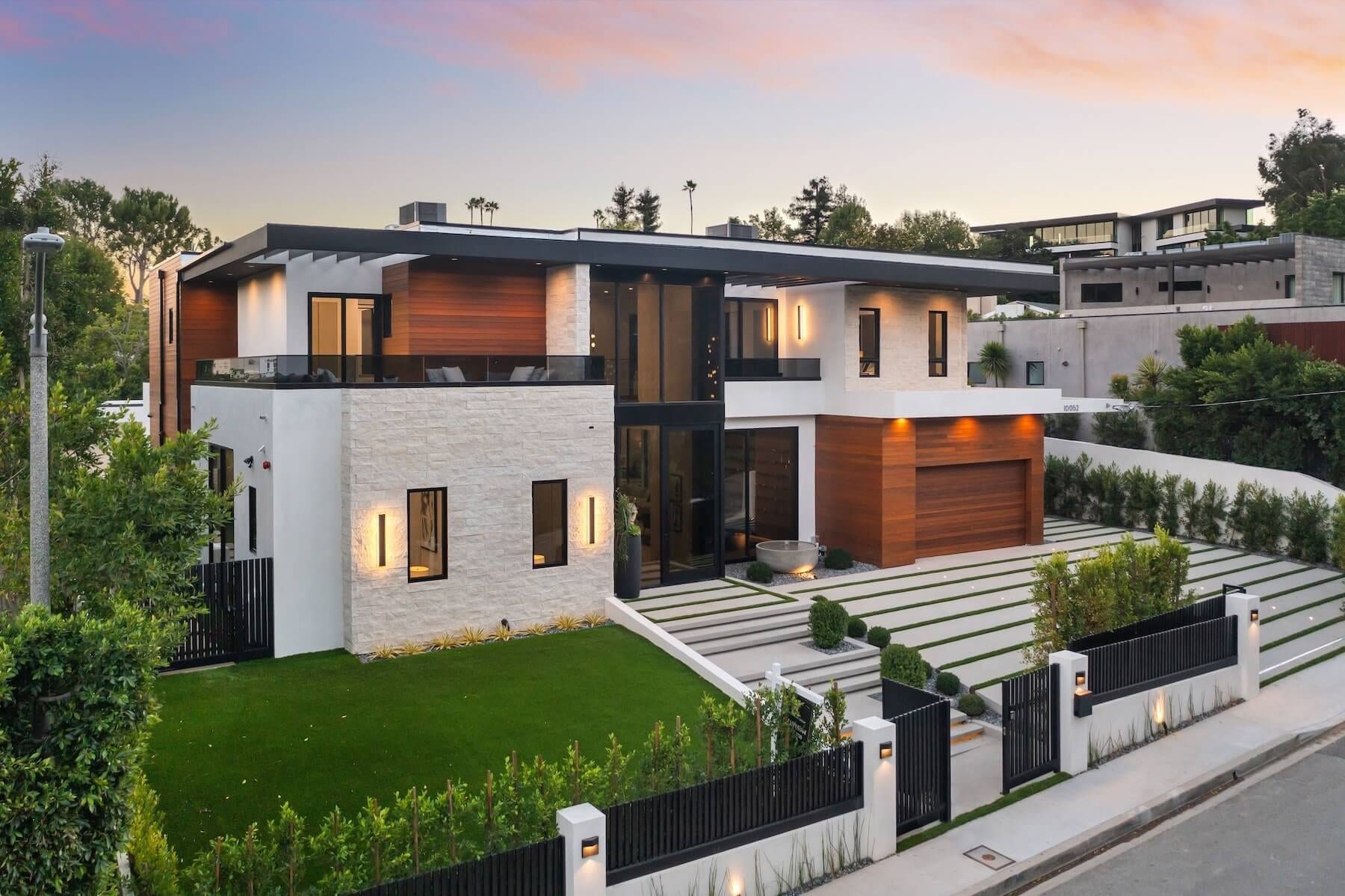 Spacious HomesArchitects and builders in Bangalore